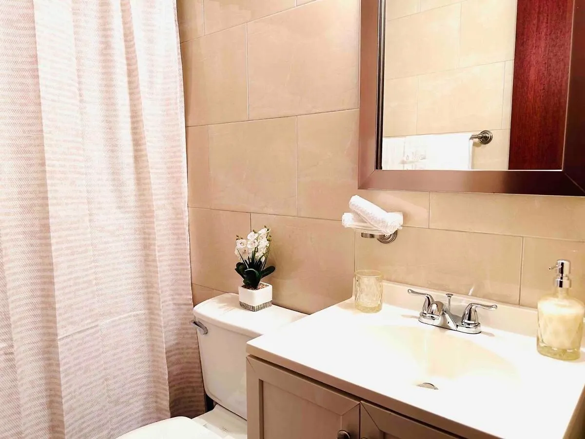 別荘 Close To Airport And Main Tourist Attractions カロライナ